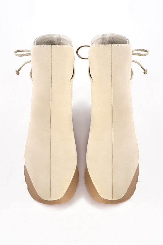 Champagne beige women's ankle boots with laces at the back. Square toe. Low rubber soles. Top view - Florence KOOIJMAN